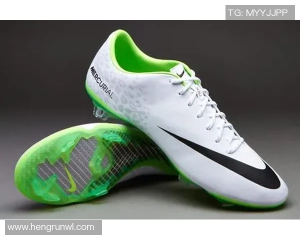 卡卡同款足球鞋：打造专属于你的传奇球场之旅